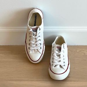 White Converse Low Tops - Size 7